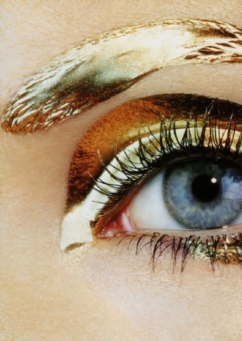 Gold Eye makeup