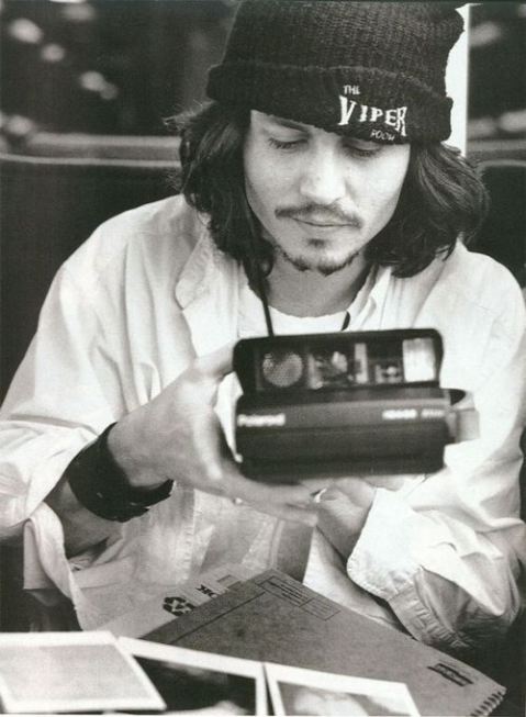 johnny-depp-90s-grunge-style1