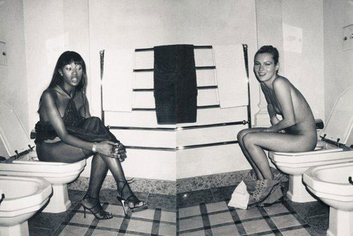 Kate Moss Naomi Campbell Toilet