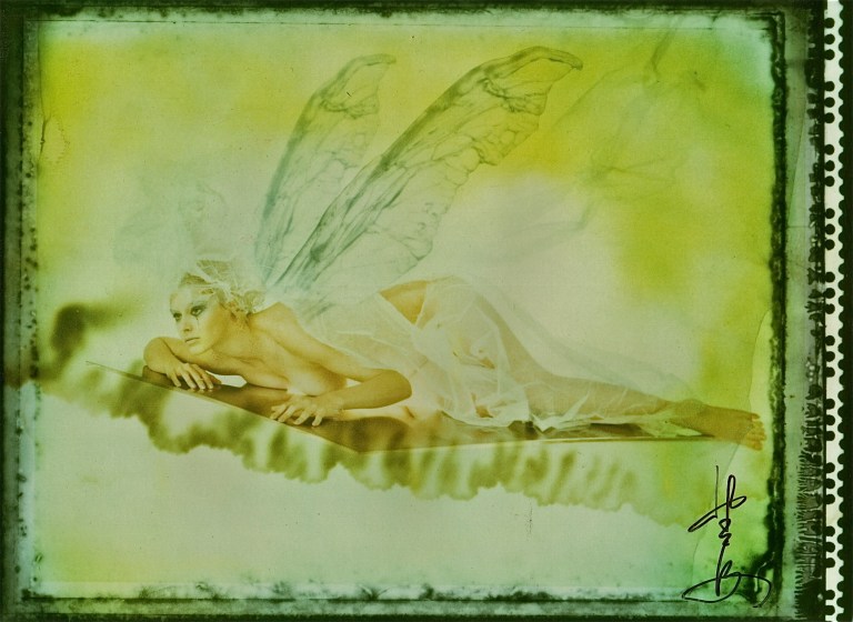 Model: Jocette Coote Photographer: Hiroshi Nonami Makeup: Yurika Uchida