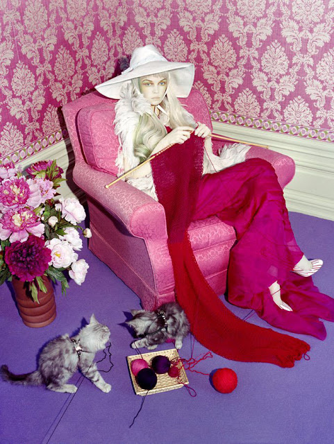 siri troller Photographer- Miles Aldridge for Italian Vogue